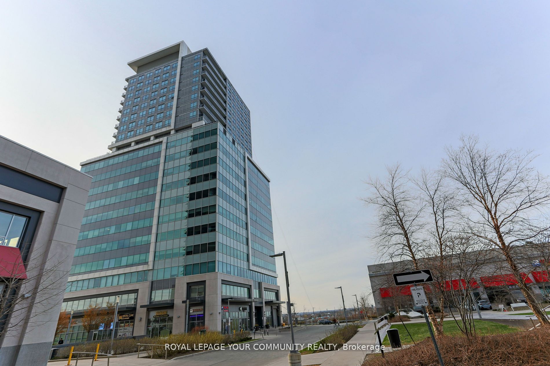 7191 Yonge St, #808