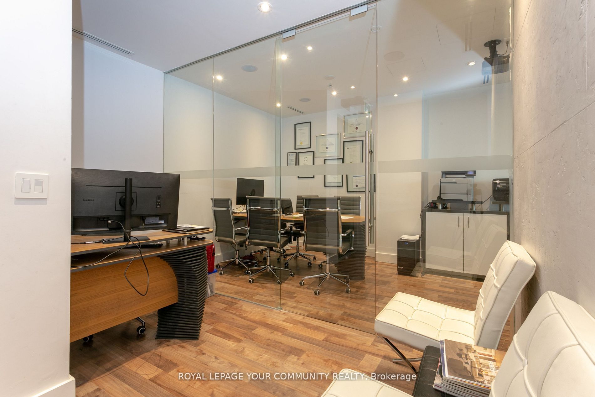 7191 Yonge St, #808