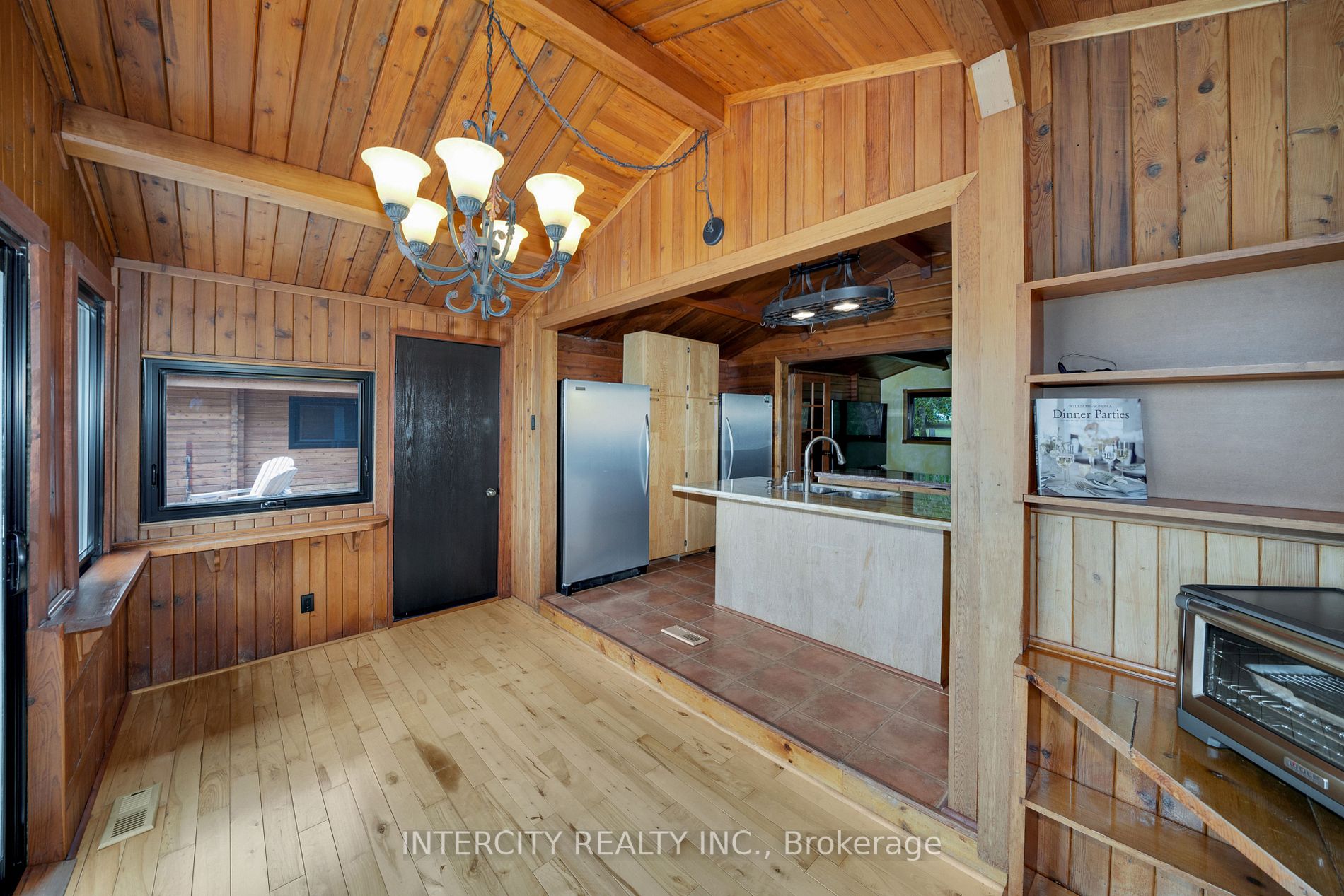 1915 County Road 50