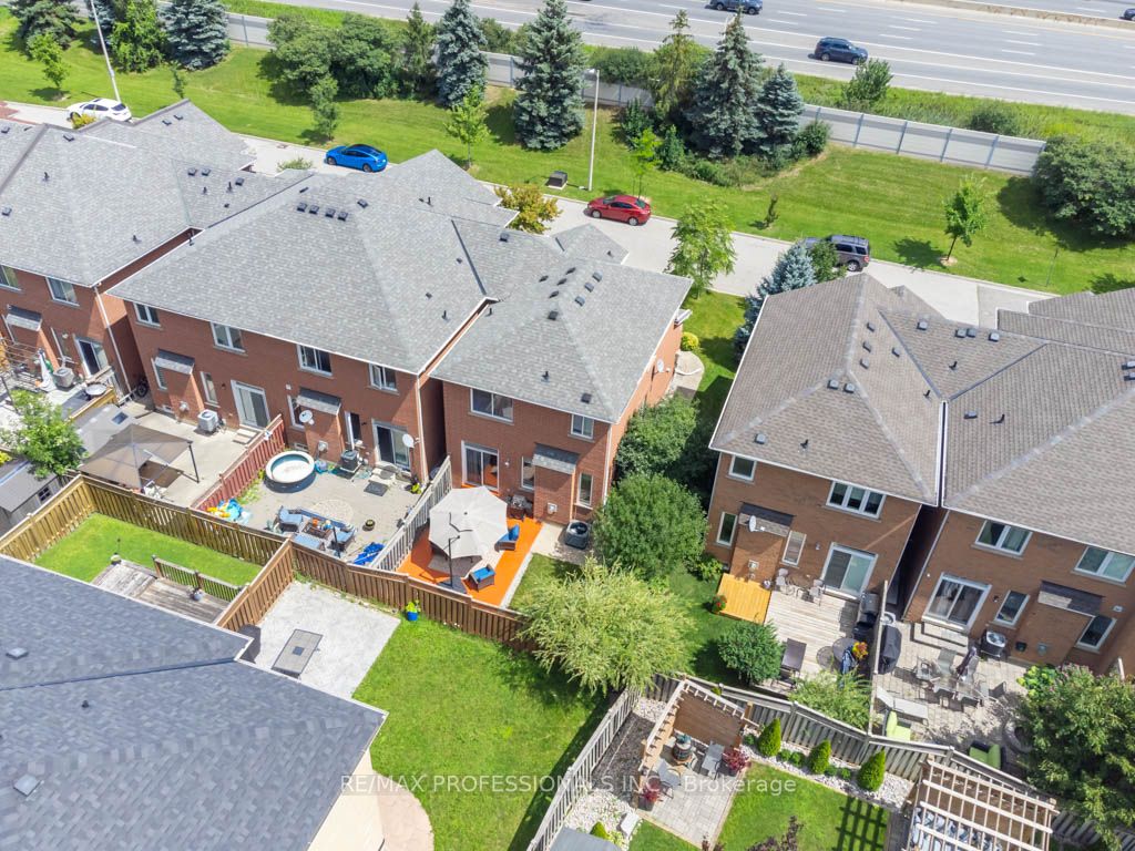 117 Wildberry Crescent