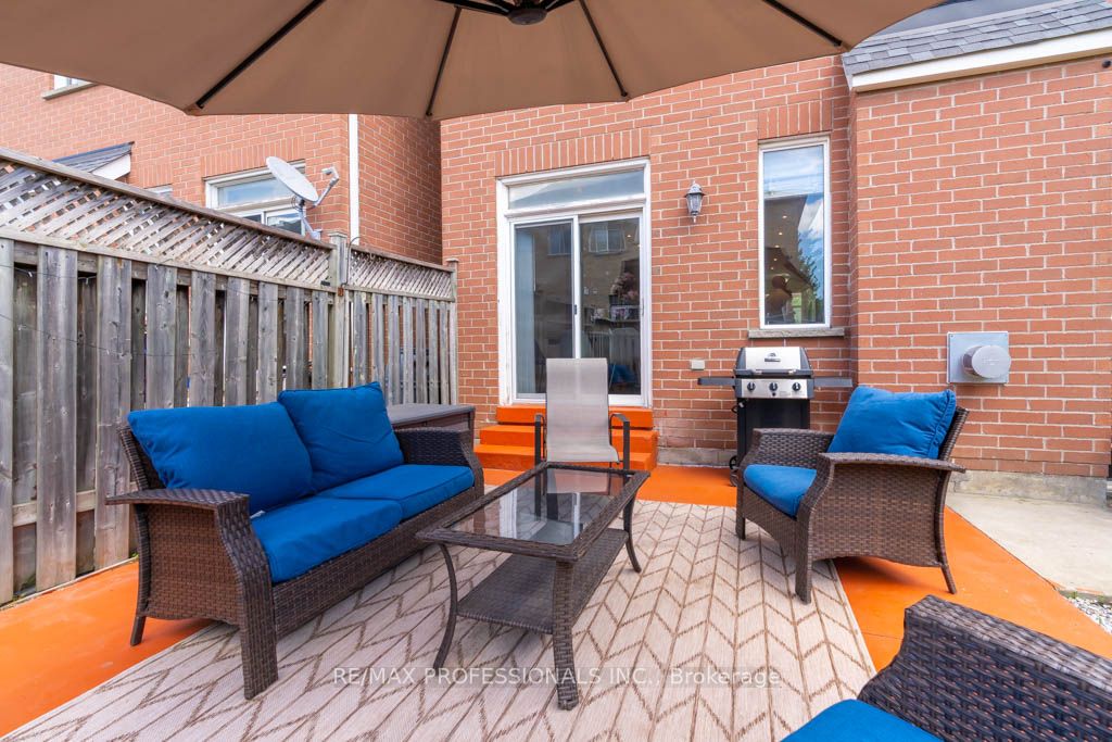 117 Wildberry Crescent