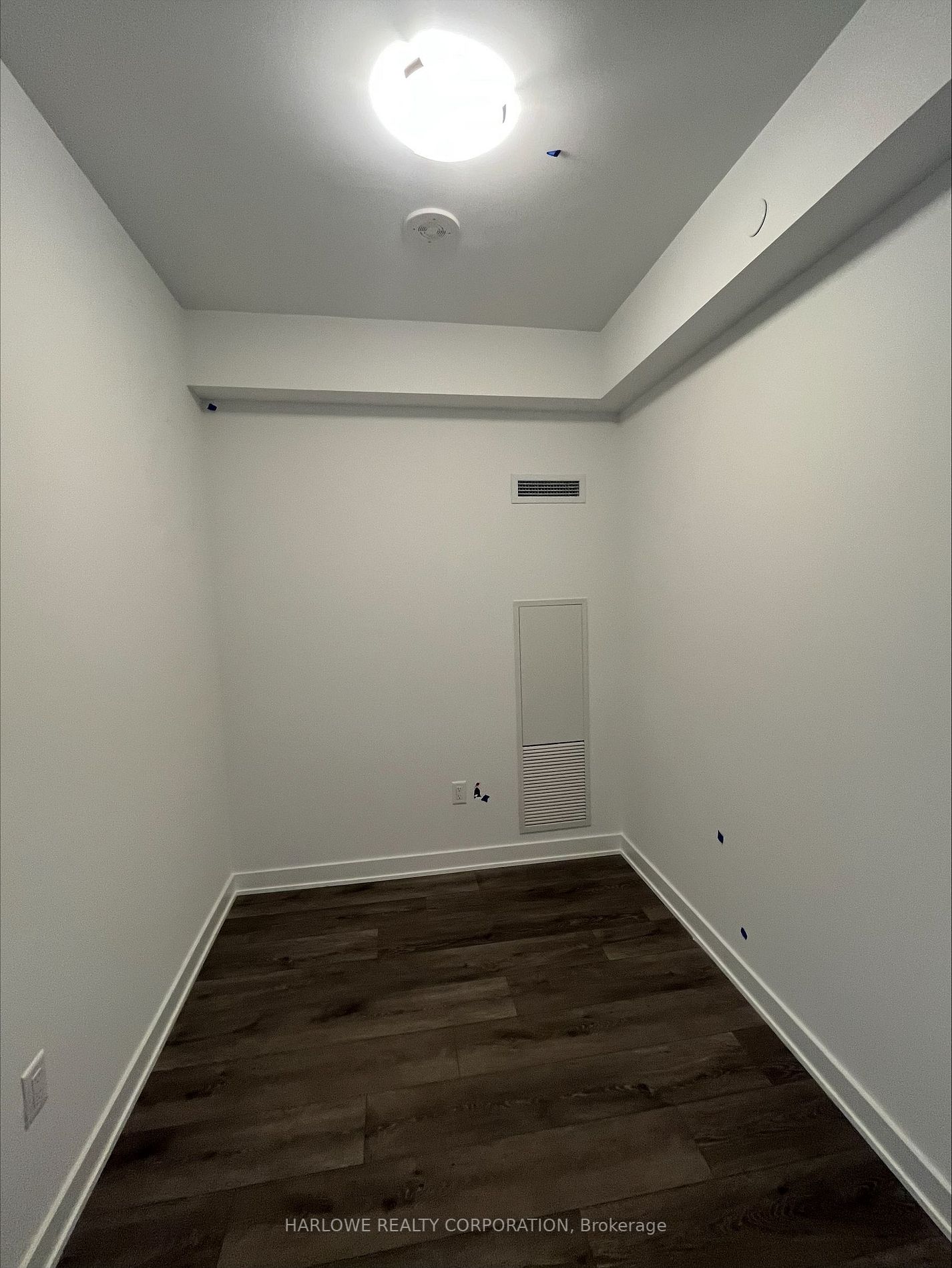 105 Oneida Cres, #2903