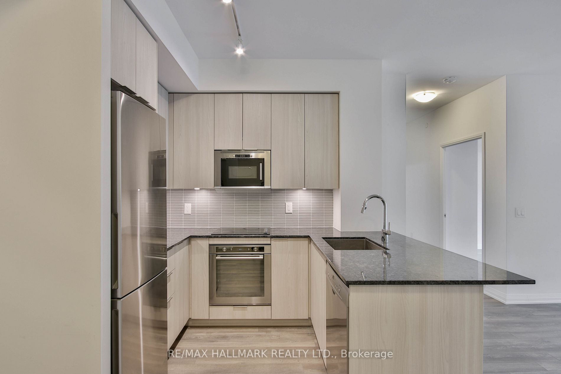 99 Eagle Rock Way, #730