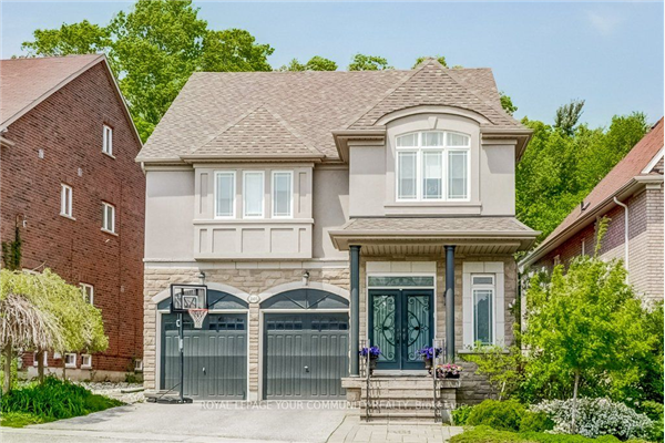 246 Autumn Hill Blvd, Vaughan