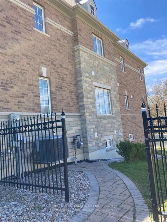 7 Gamble Glen Cres