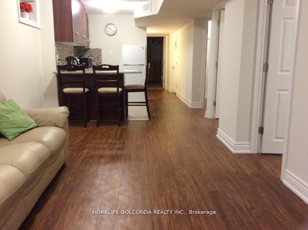 7 Gamble Glen Cres