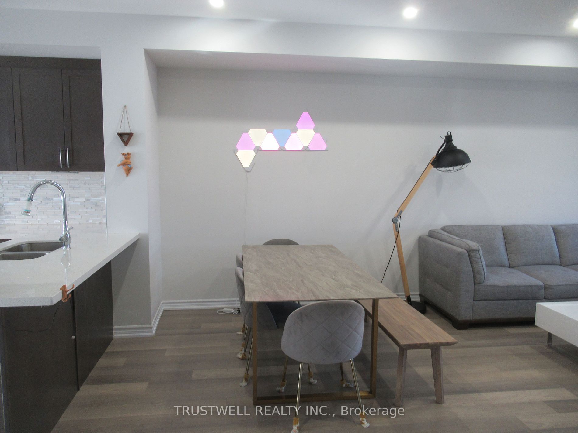 55 Ludwig Crt