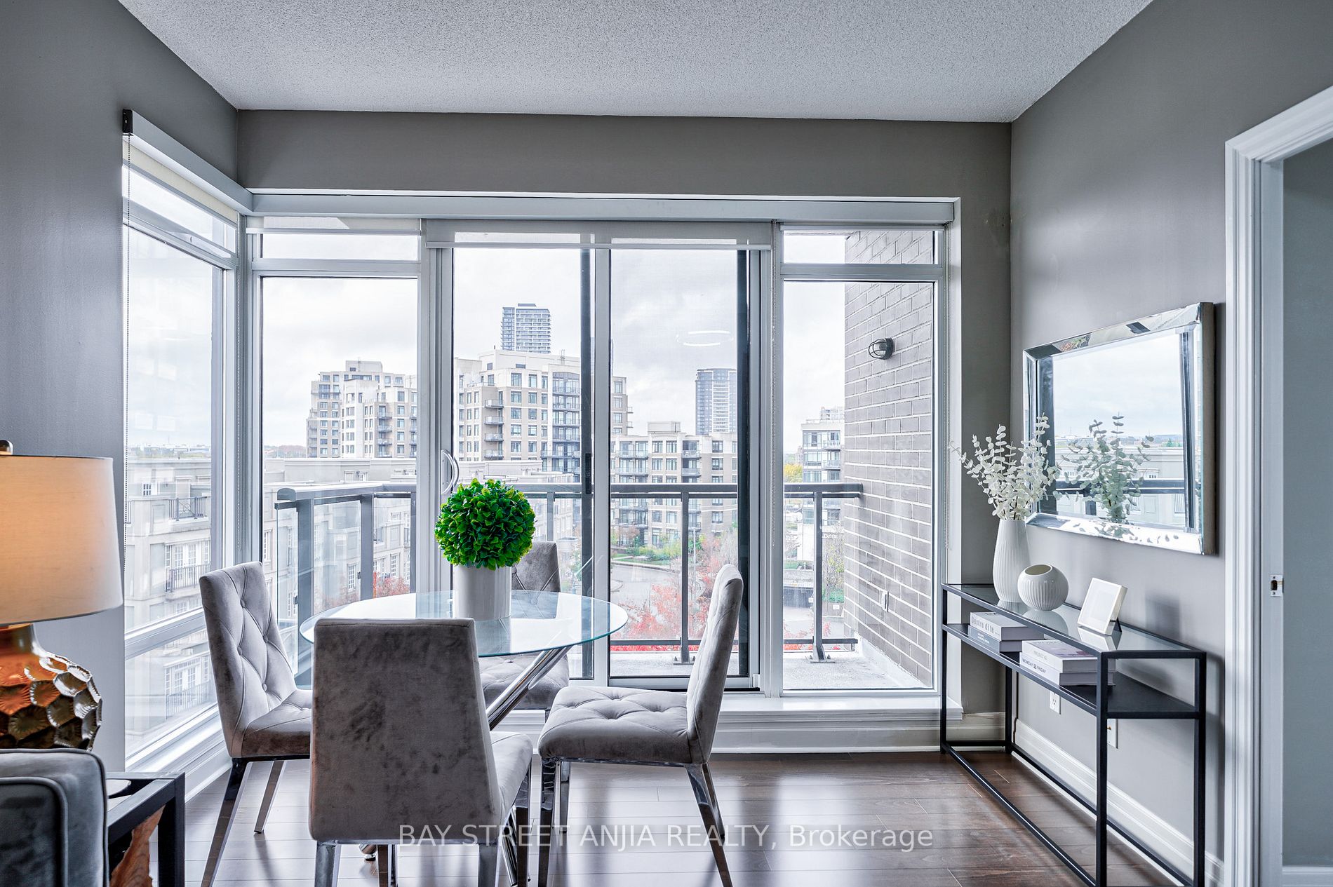 8110 Birchmount Road, #522