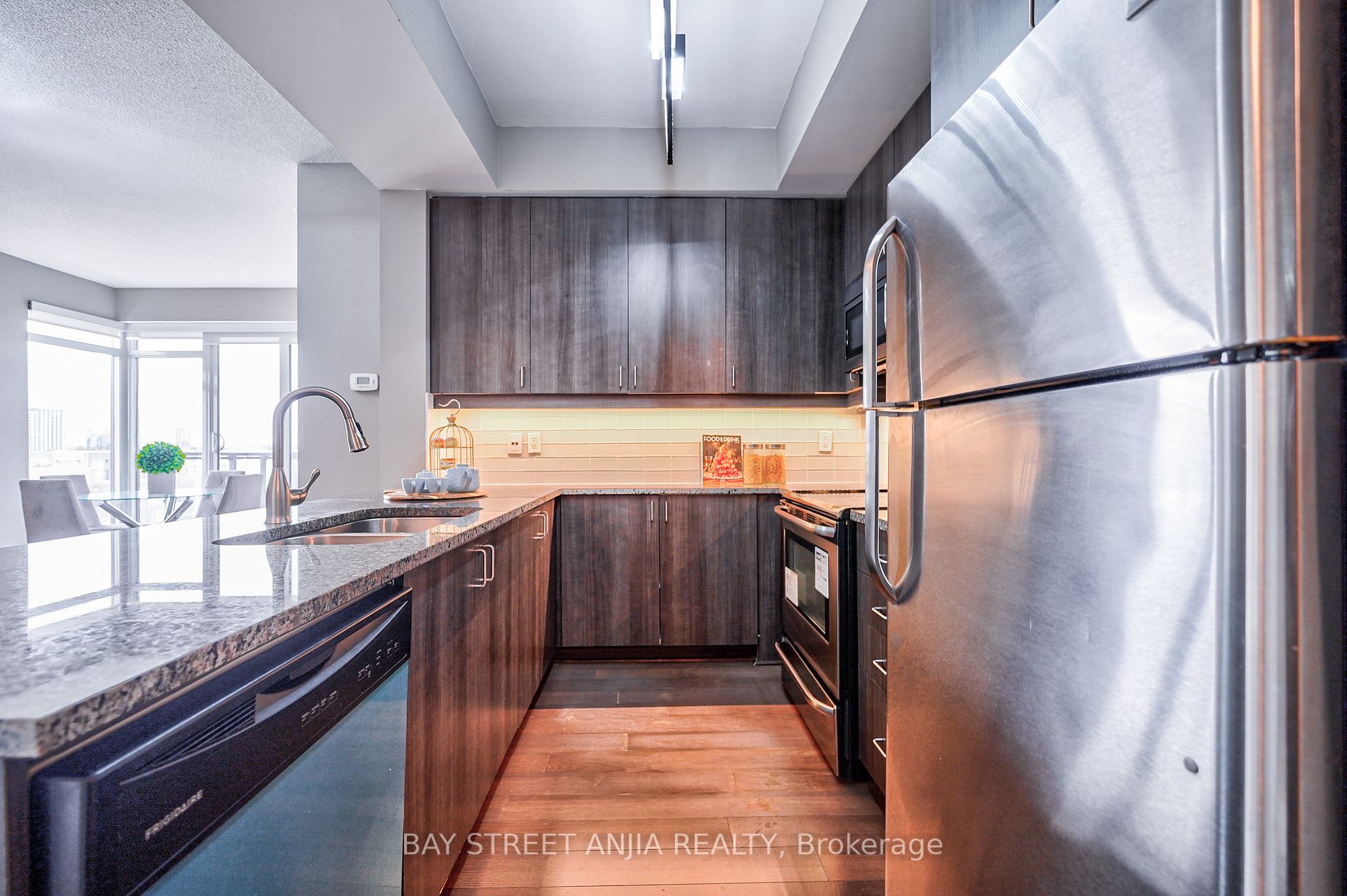 8110 Birchmount Road, #522
