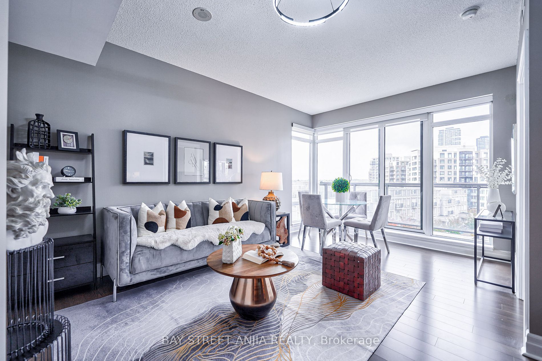 8110 Birchmount Road, #522