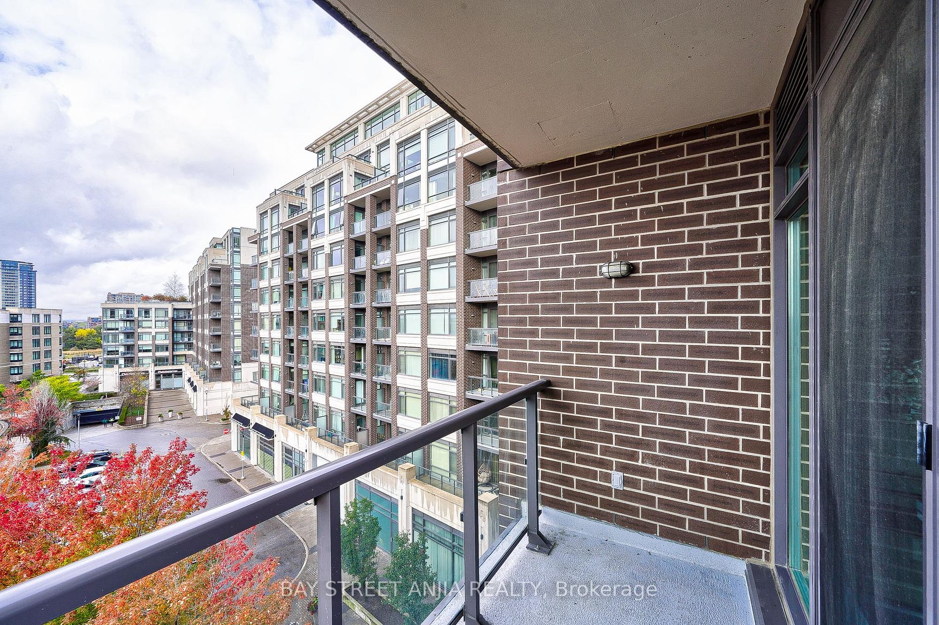 8110 Birchmount Road, #522