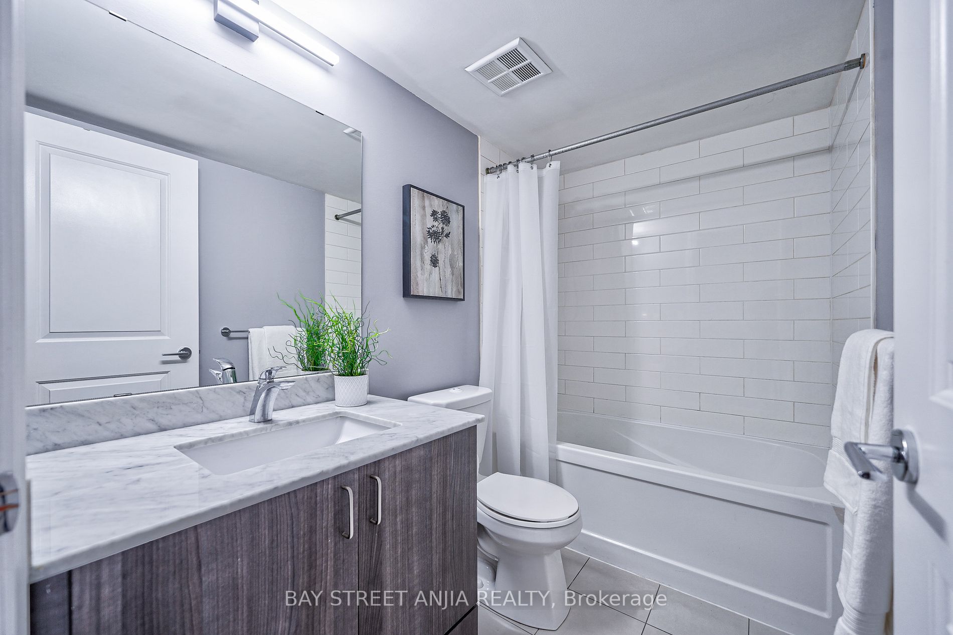 8110 Birchmount Road, #522