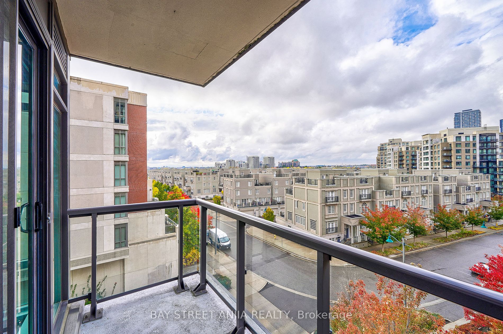 8110 Birchmount Road, #522