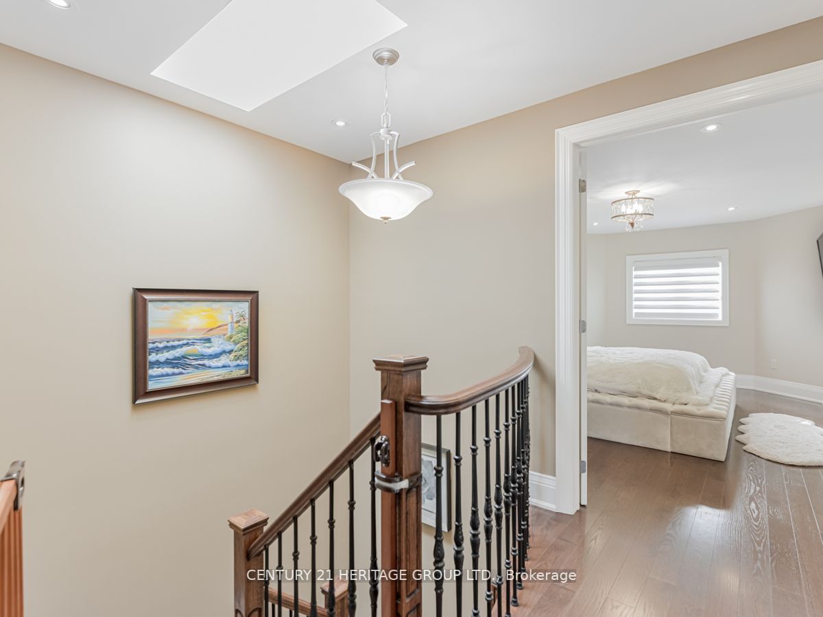 214 Sylwood Cres