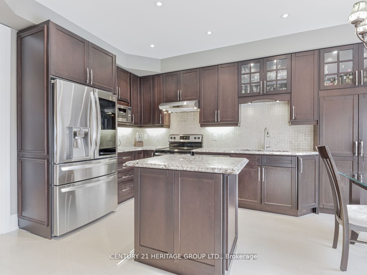 214 Sylwood Cres