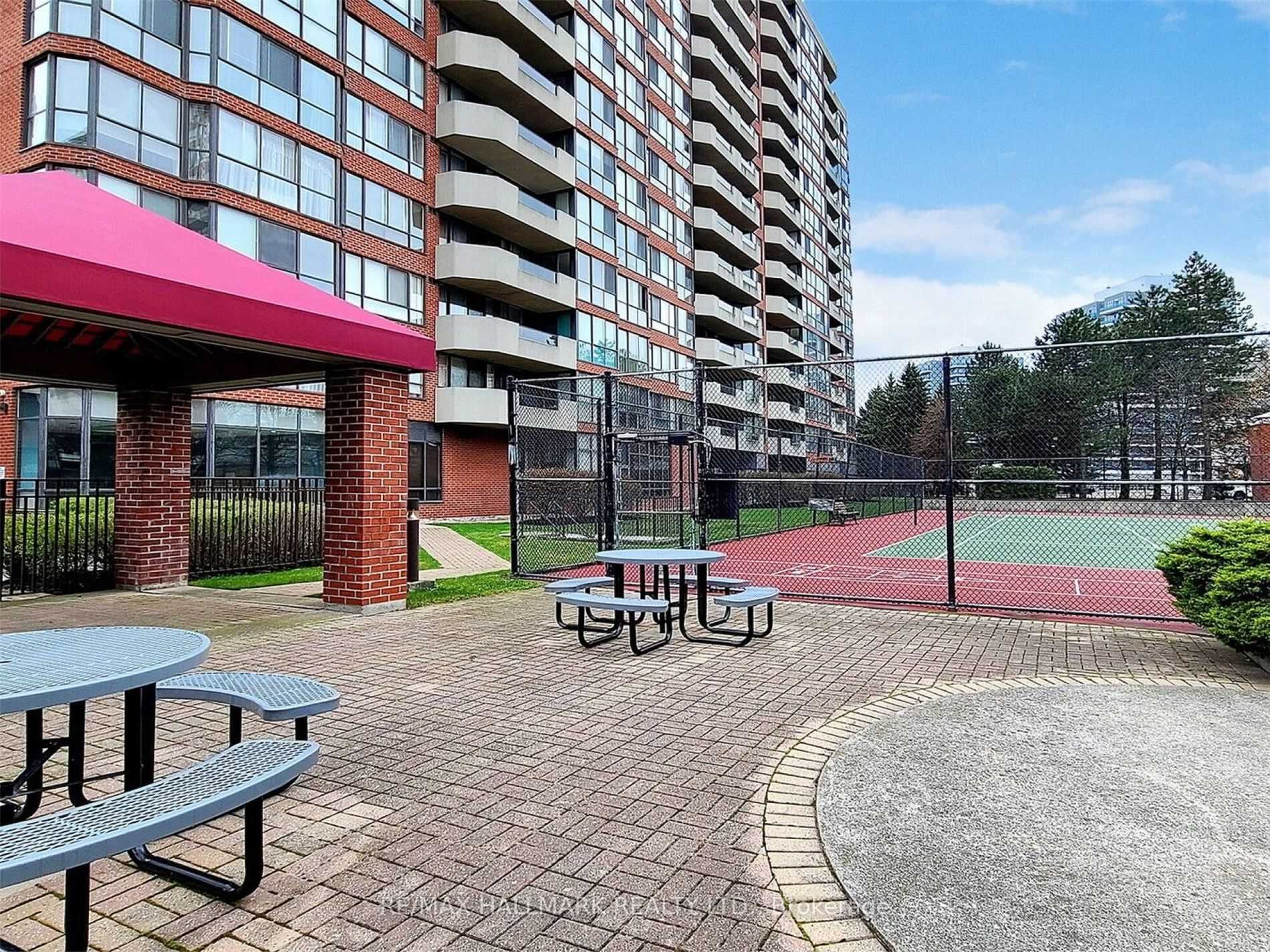 100 Observatory Lane, #1013