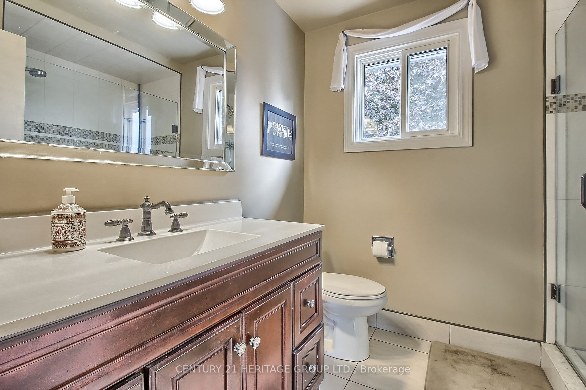 83 Imperial Cres