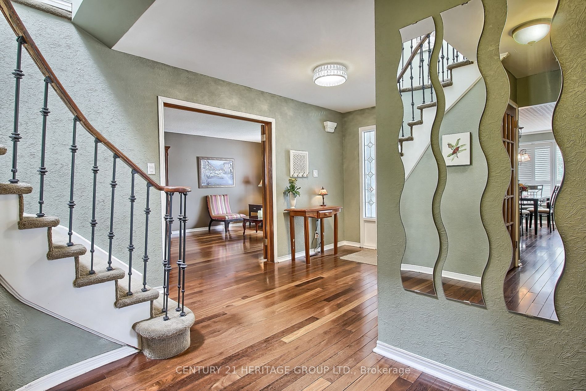 83 Imperial Cres