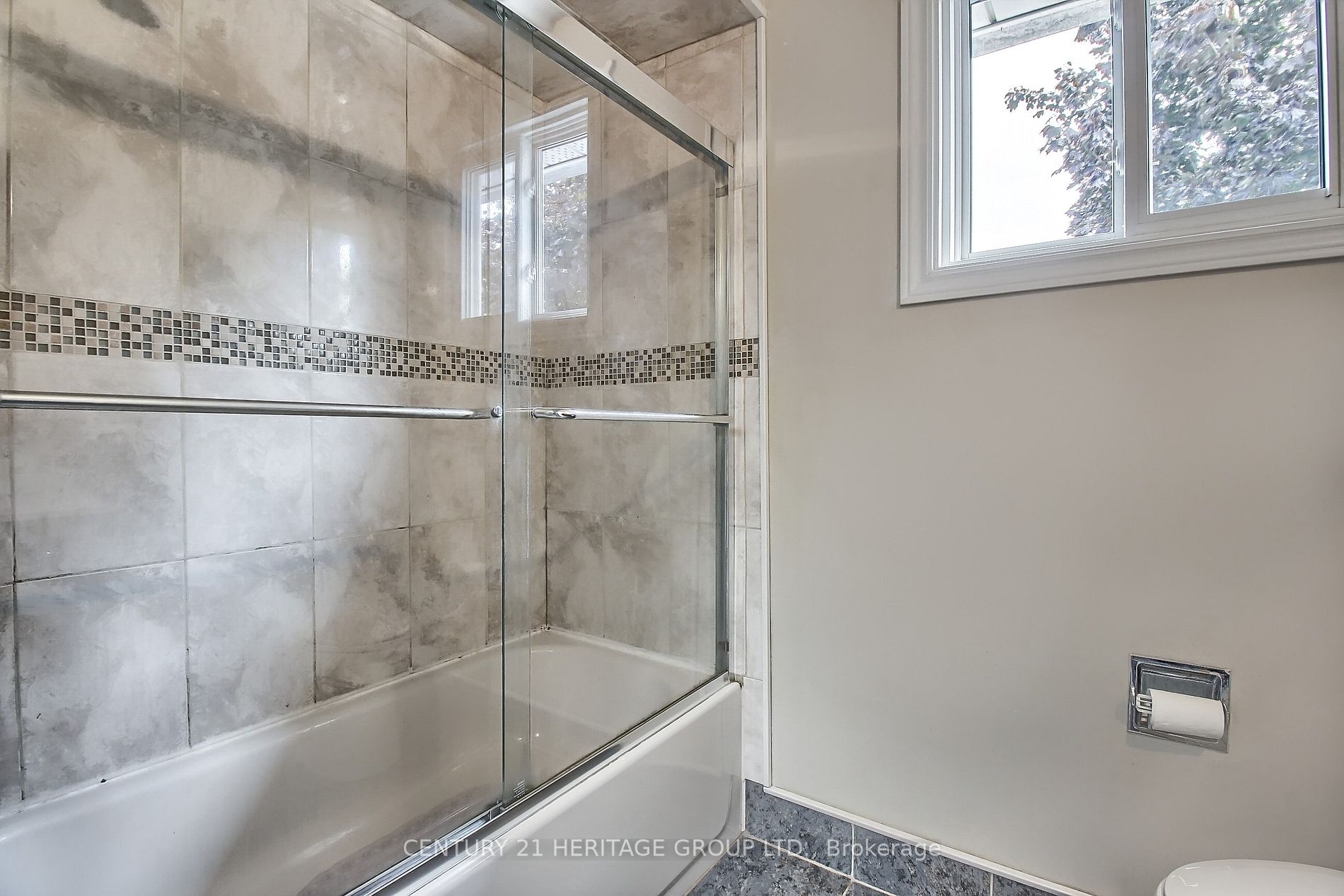 83 Imperial Cres