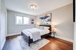 35 Dunvegan Dr