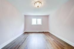 35 Dunvegan Dr