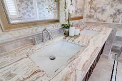 35 Dunvegan Dr