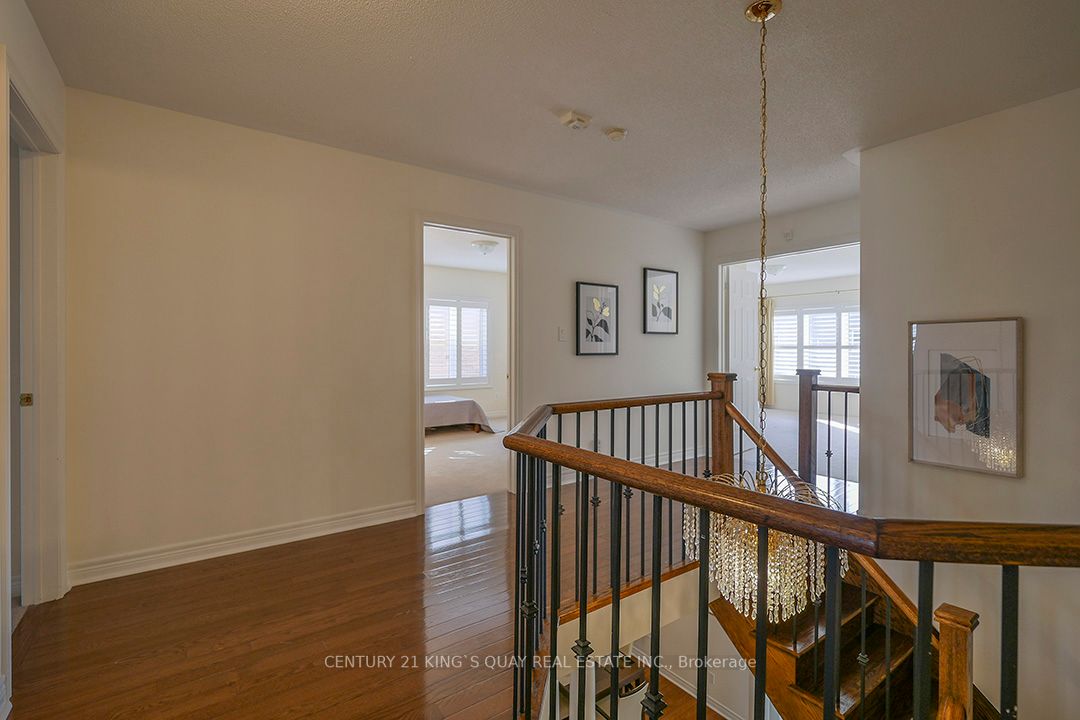 50 Castleglen Blvd