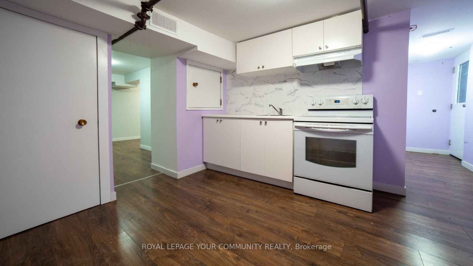 18 Arnold Cres