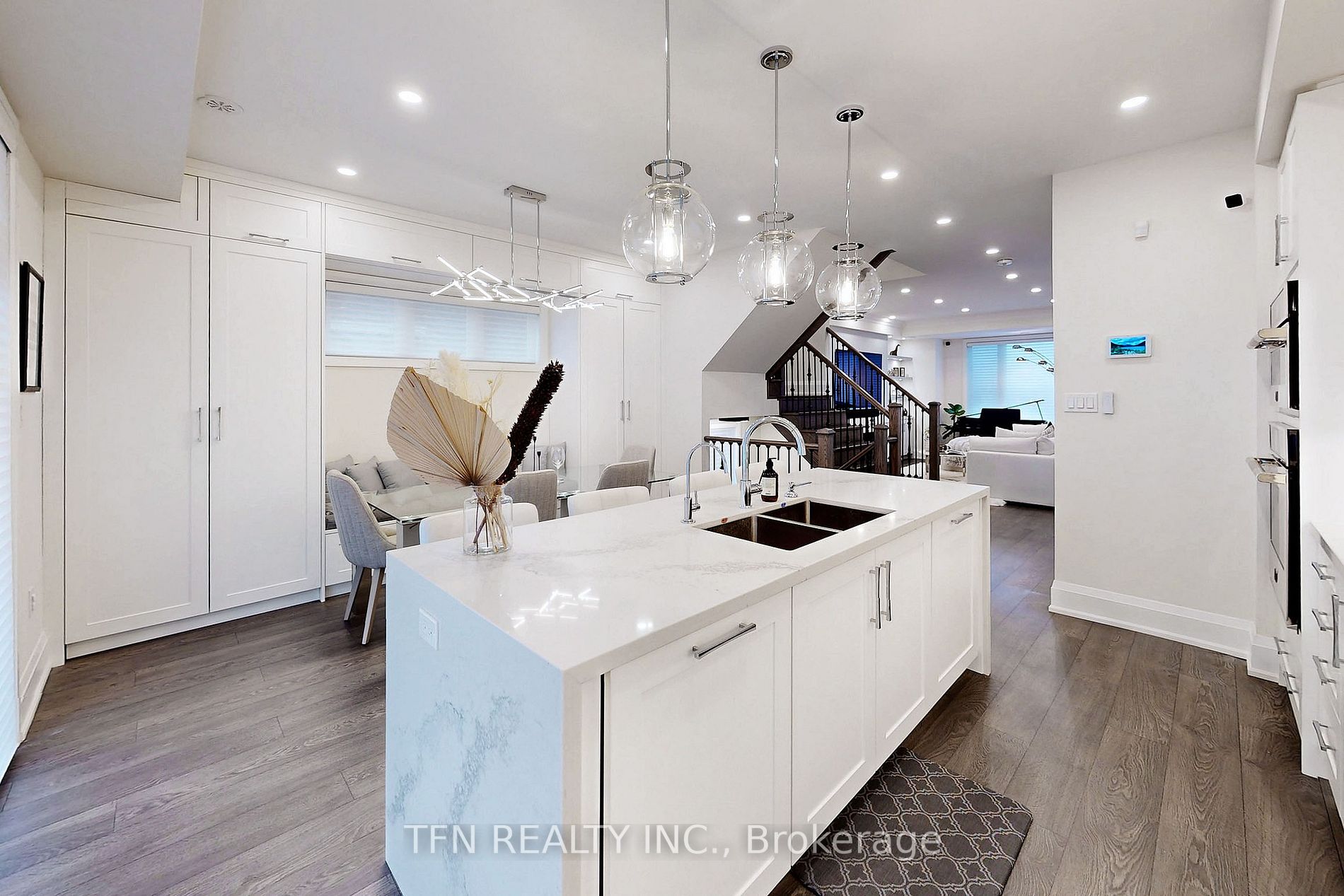 25 Cohen Way