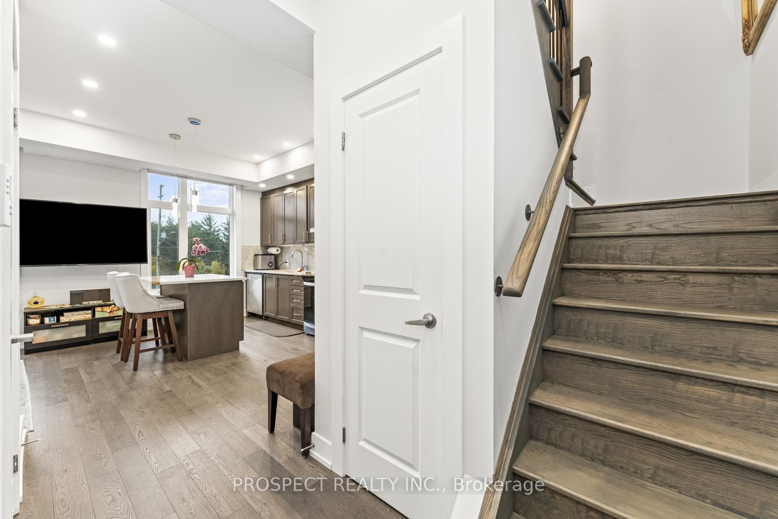 9560 Islington Ave E, #210