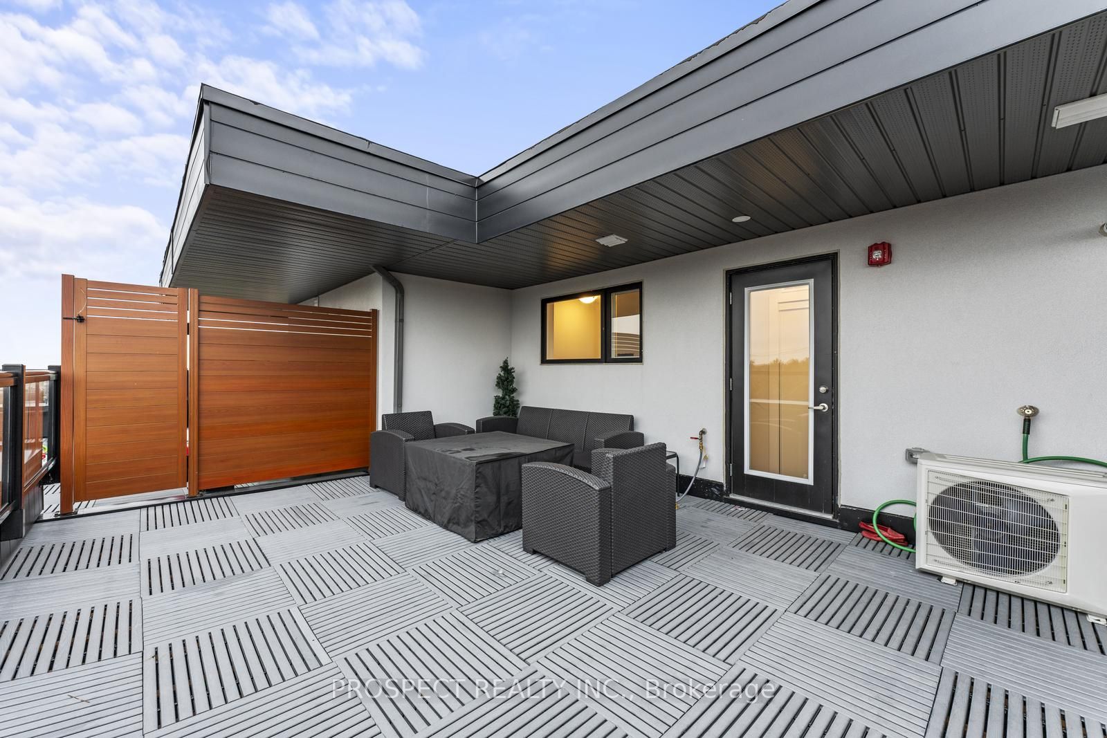 9560 Islington Ave E, #210