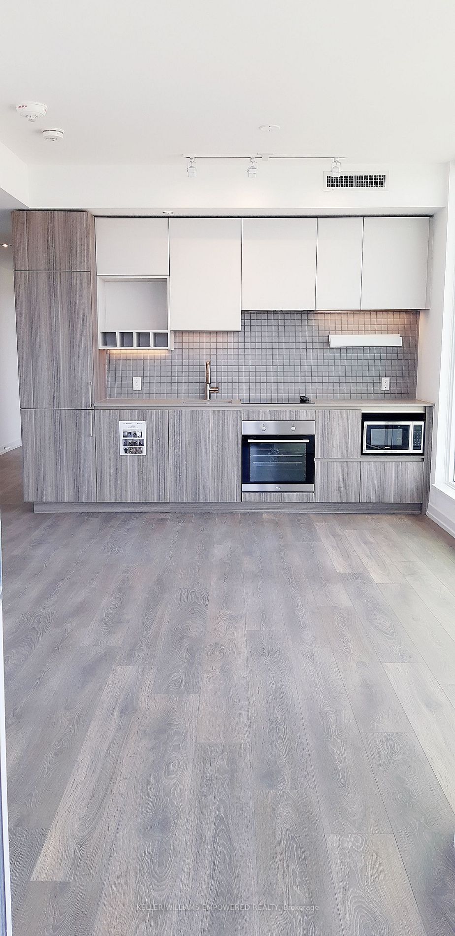 5 Buttermill Ave, #3310