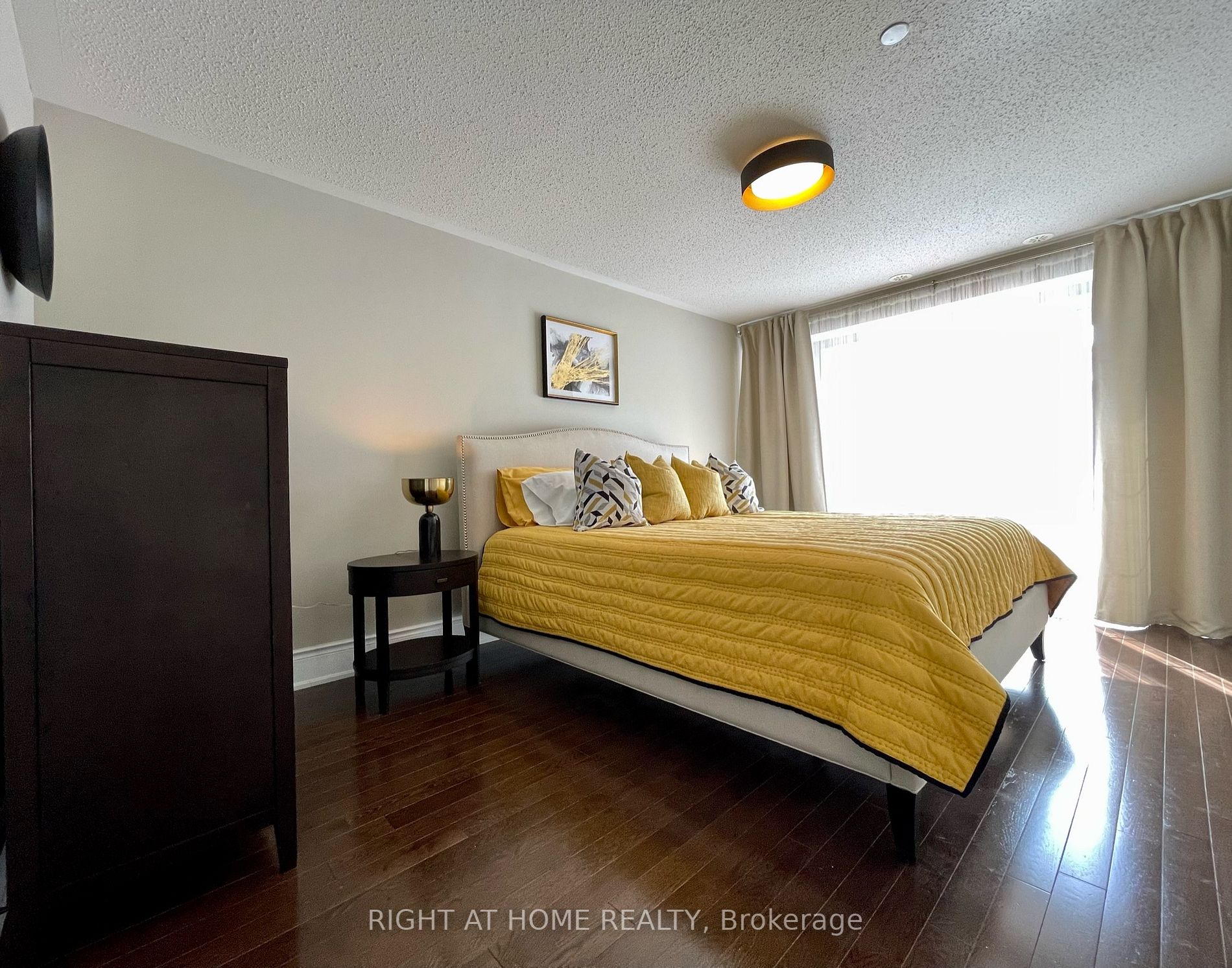 1331 Major Mackenzie Dr W, #90