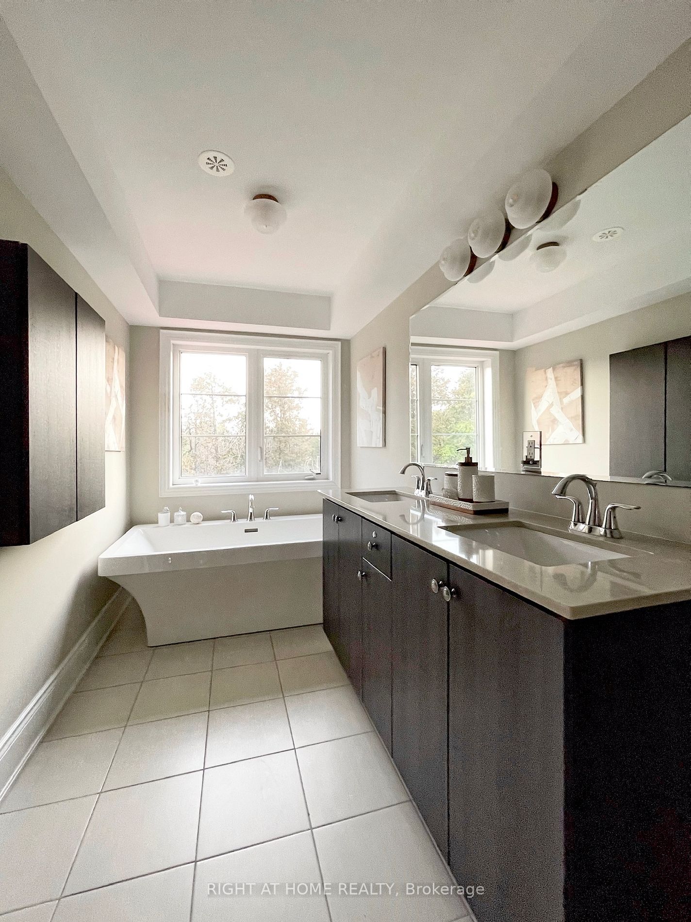 1331 Major Mackenzie Dr W, #90