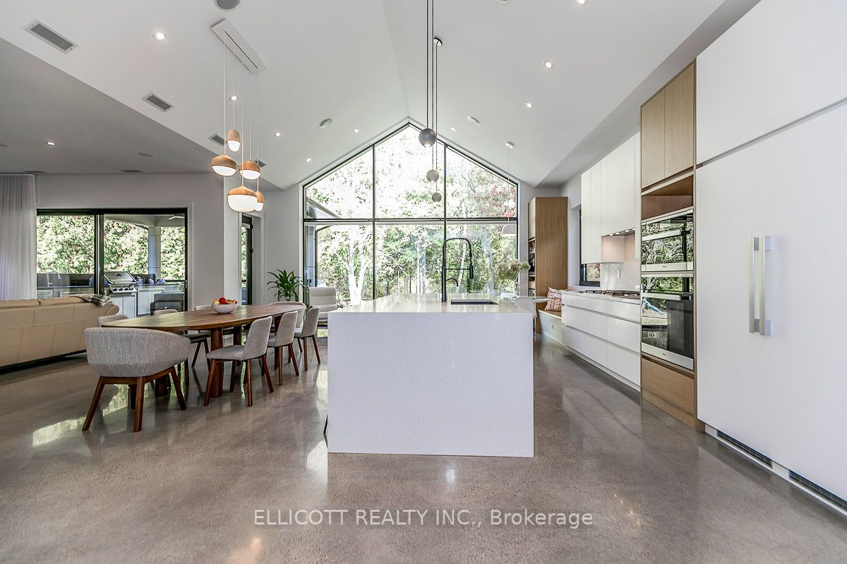 12 Morgans Rd