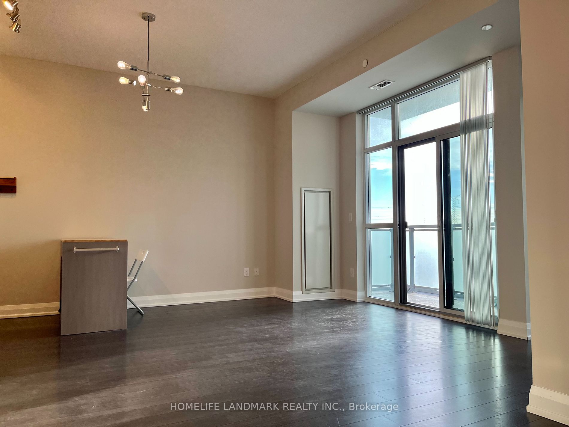 8763 Bayview Ave E, #519