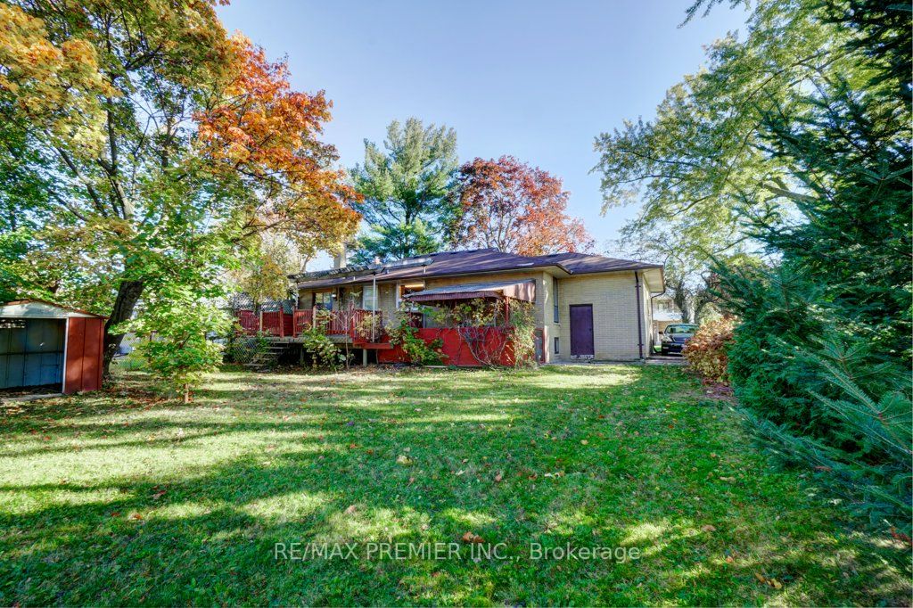 30 Gosling Rd