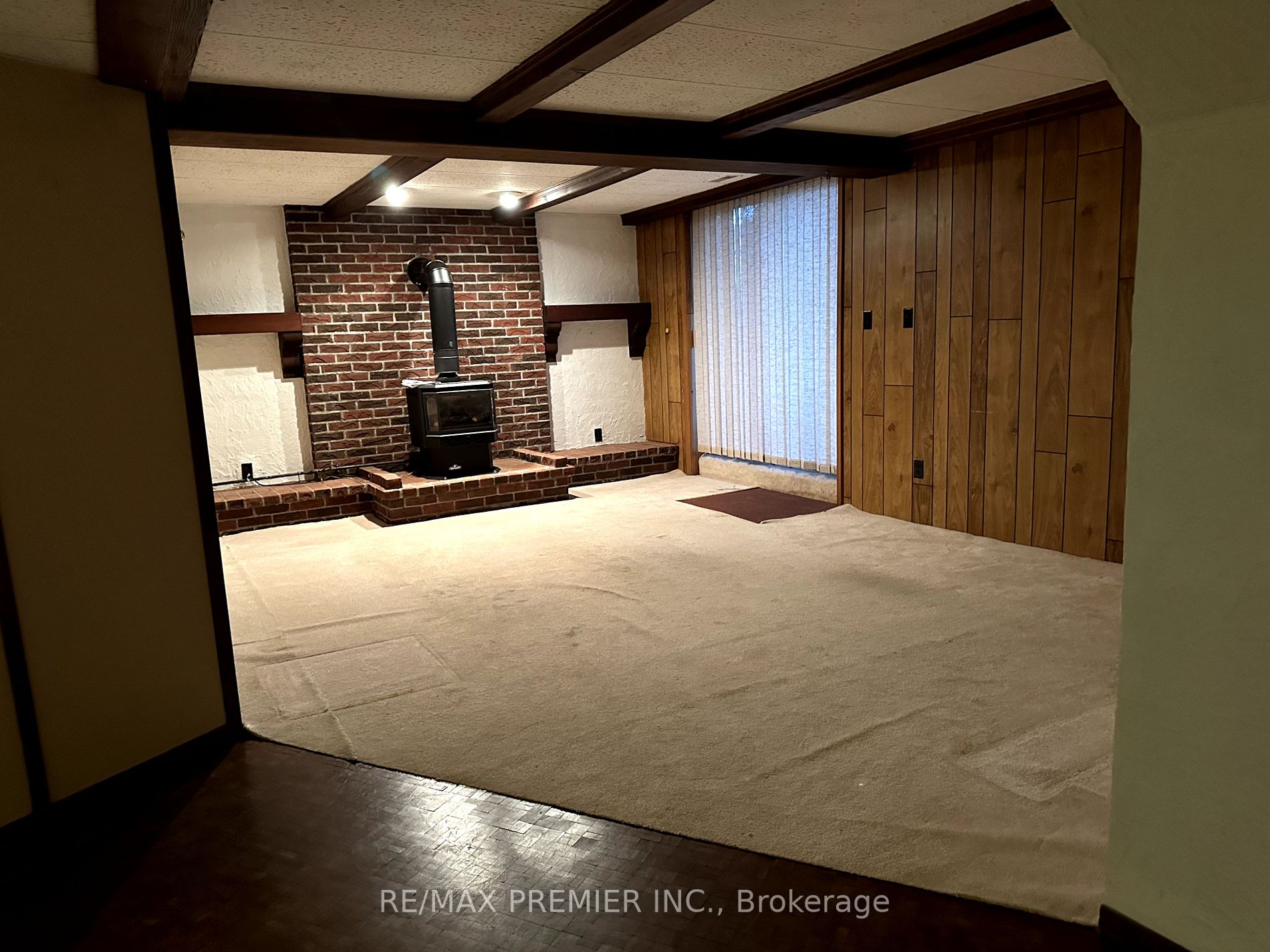 30 Gosling Rd