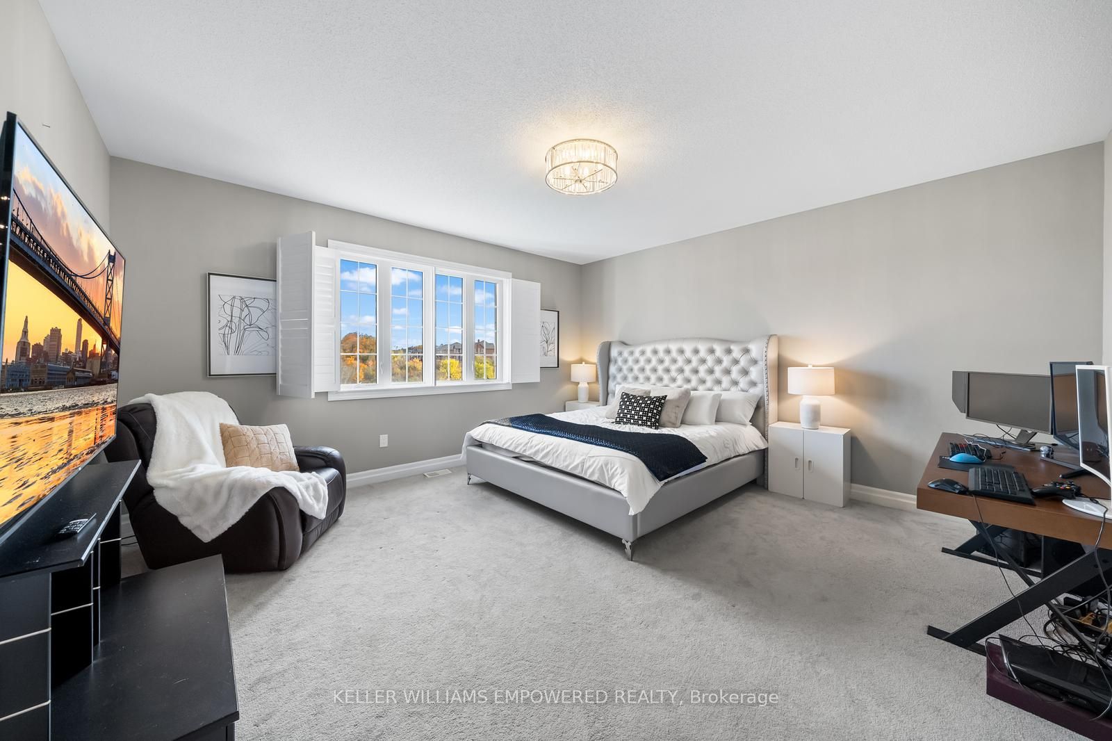 206 Baber Crescent