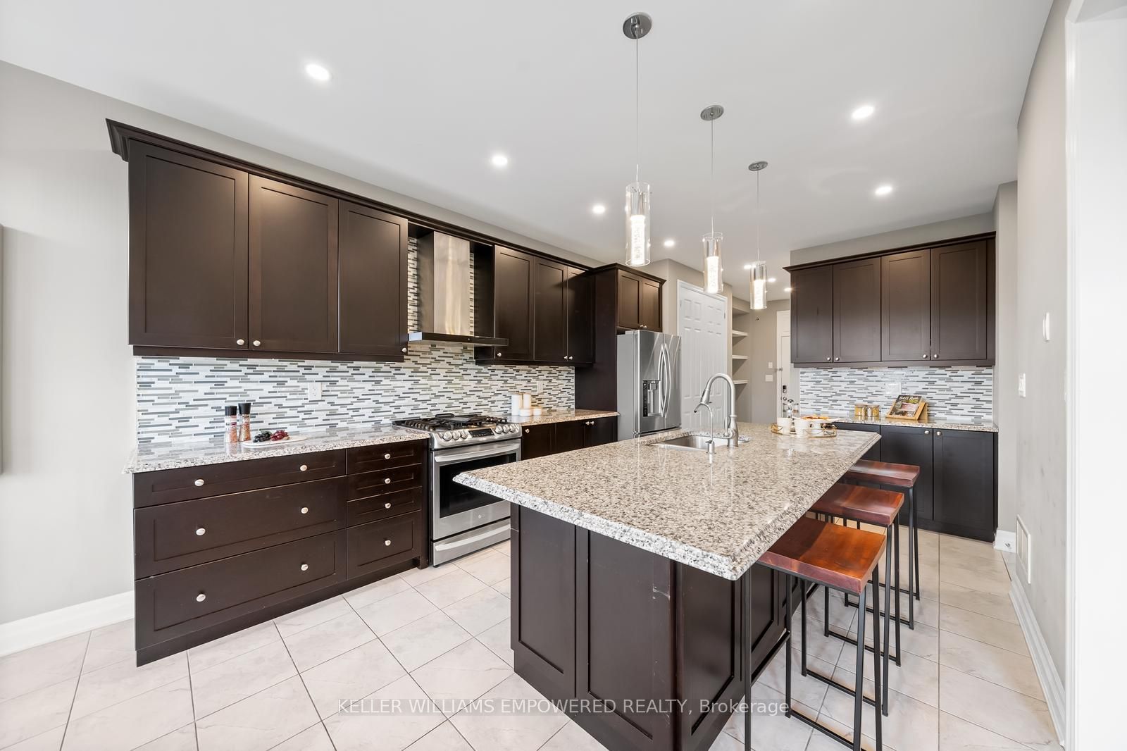 206 Baber Crescent