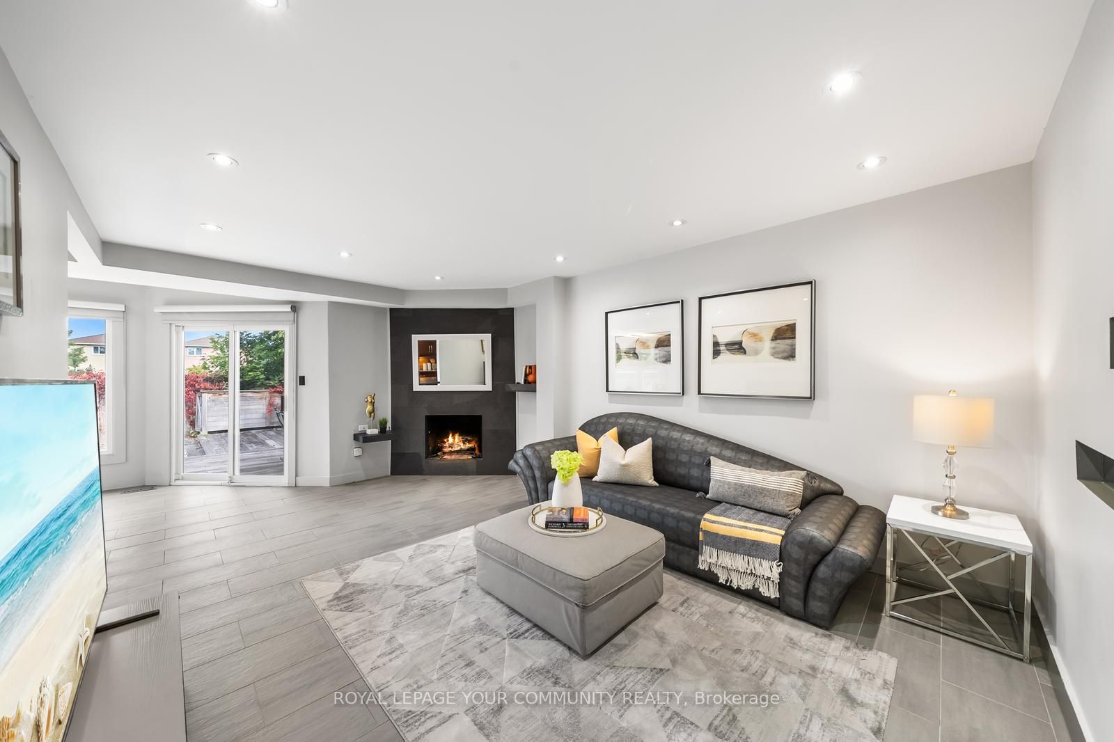 92 Brickstone Circ