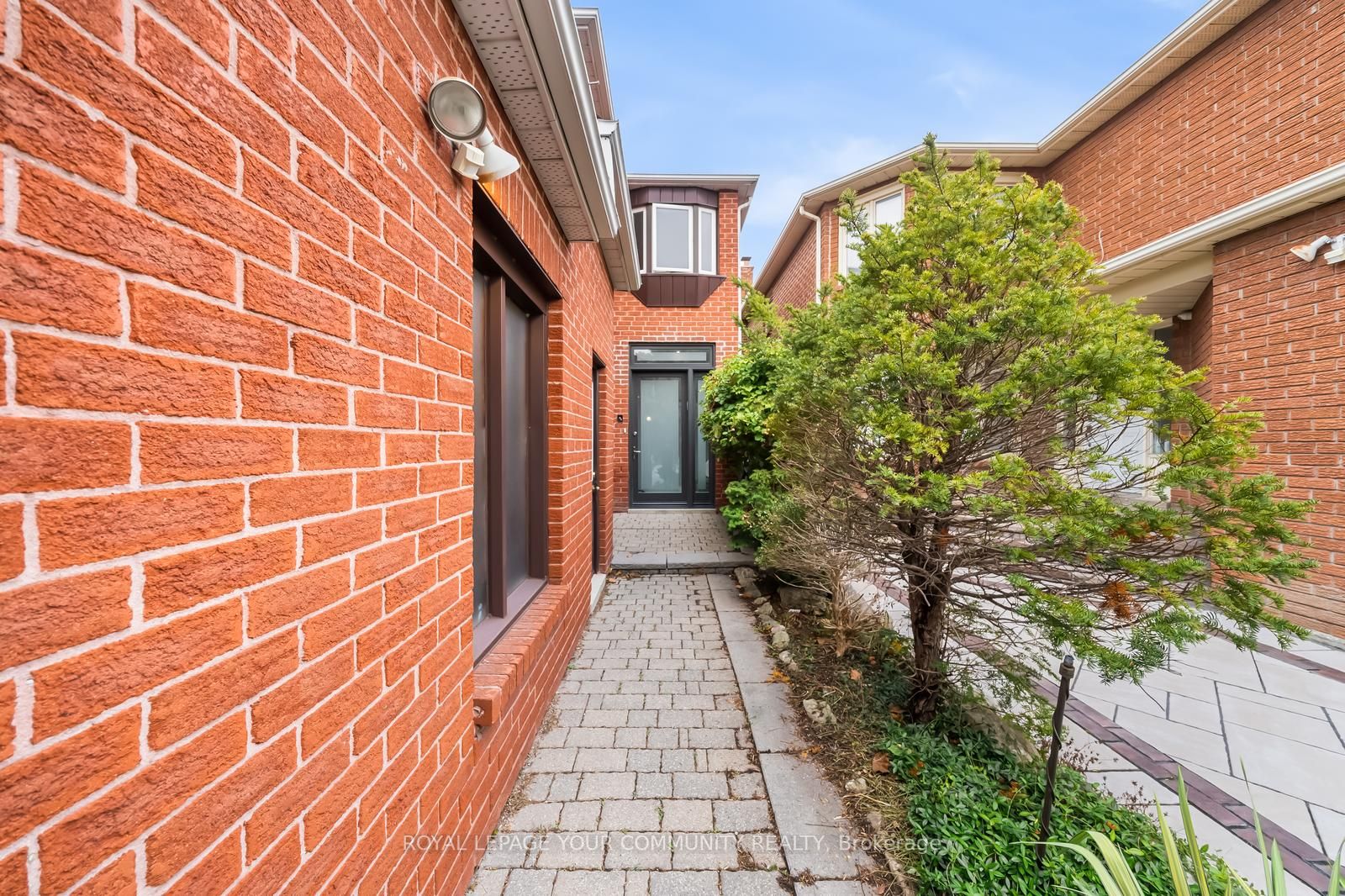 92 Brickstone Circ
