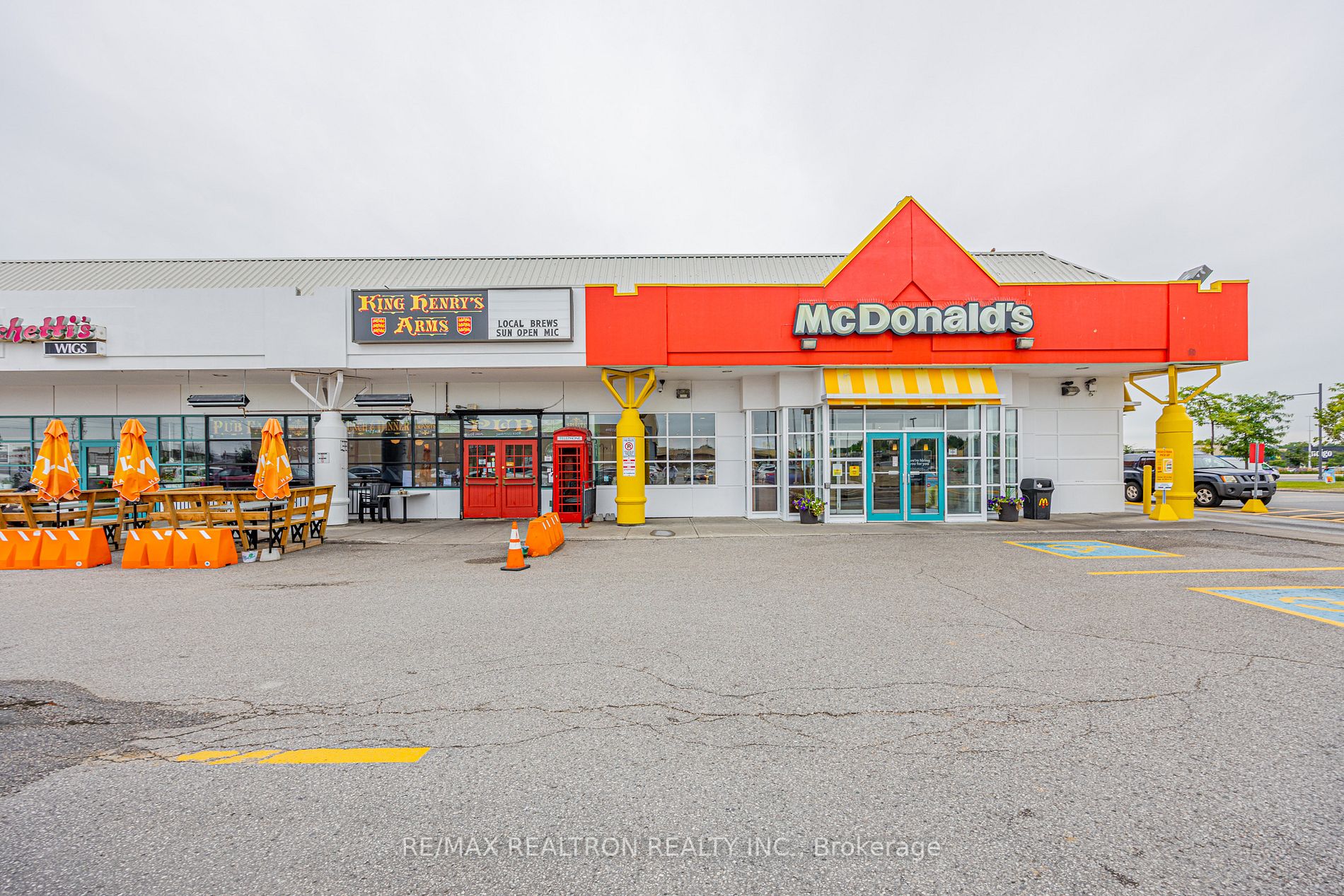 9205 Yonge St, #1702