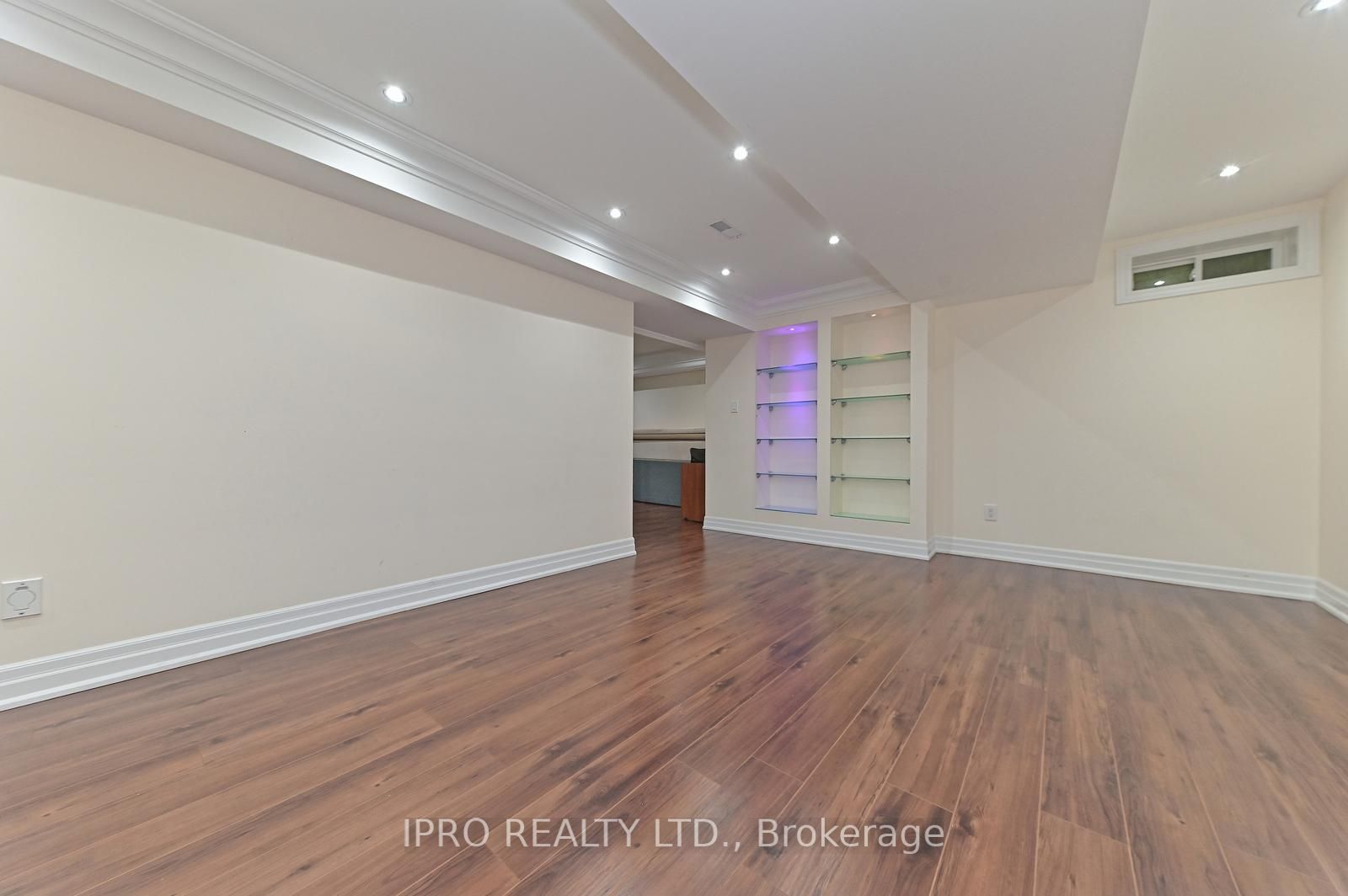 34 Brookview Dr