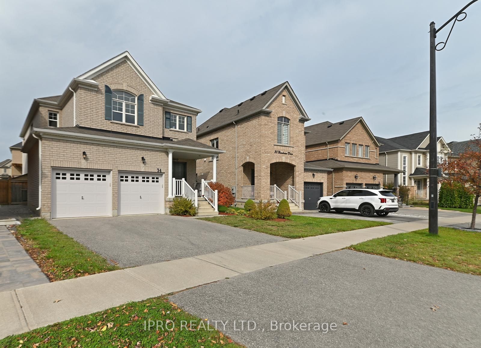 34 Brookview Dr