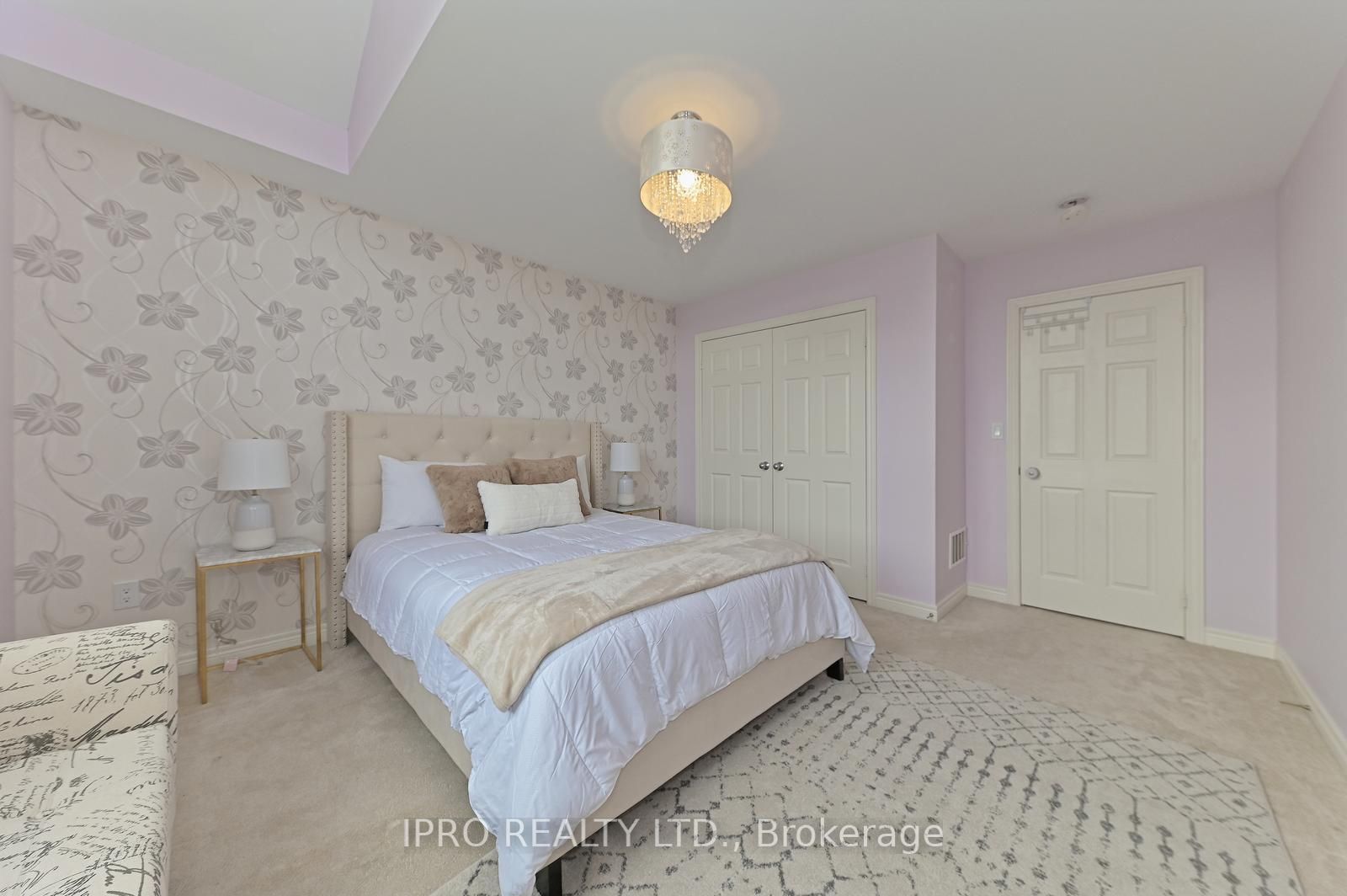 34 Brookview Dr