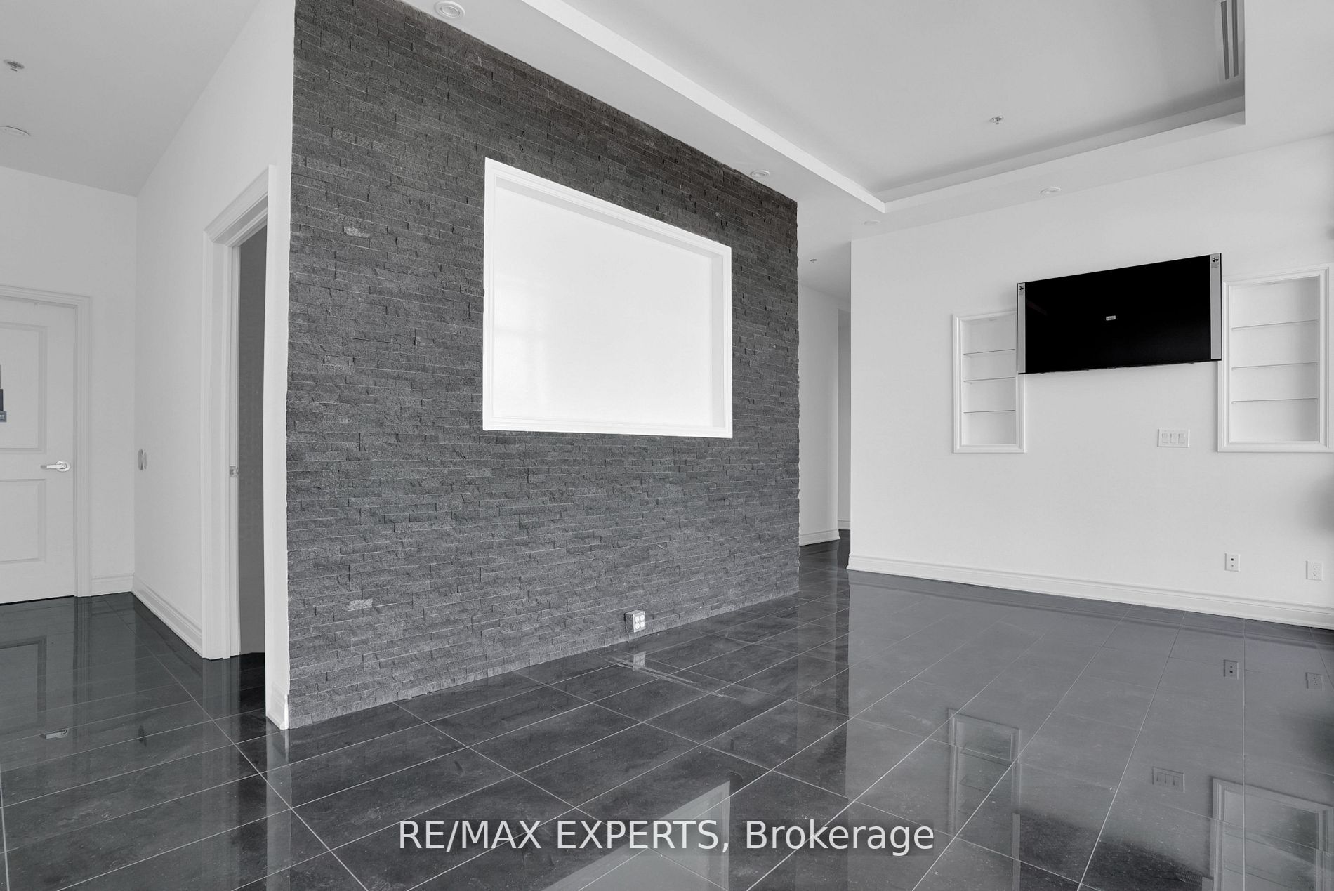 10211 Keele St, #18