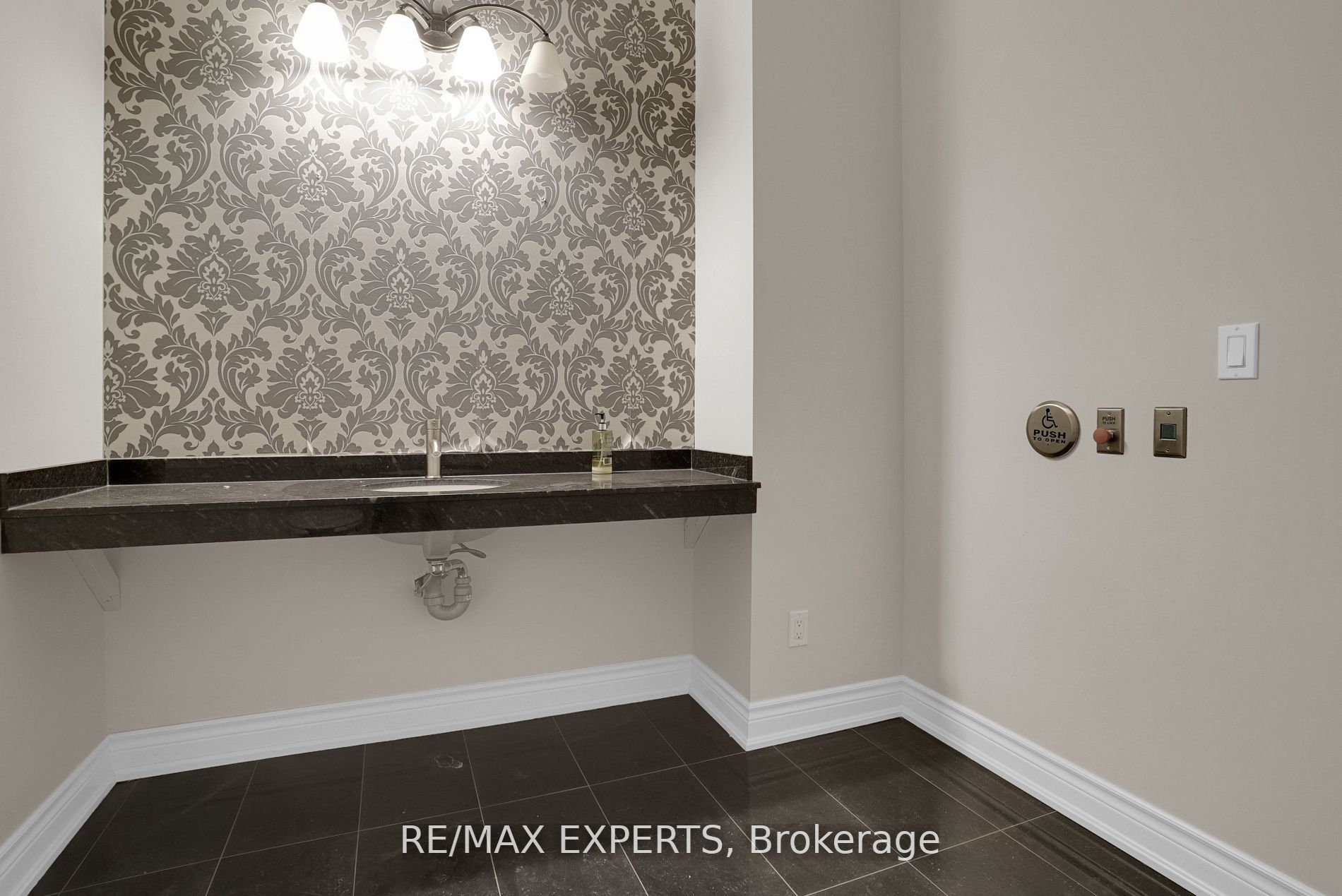 10211 Keele St, #18