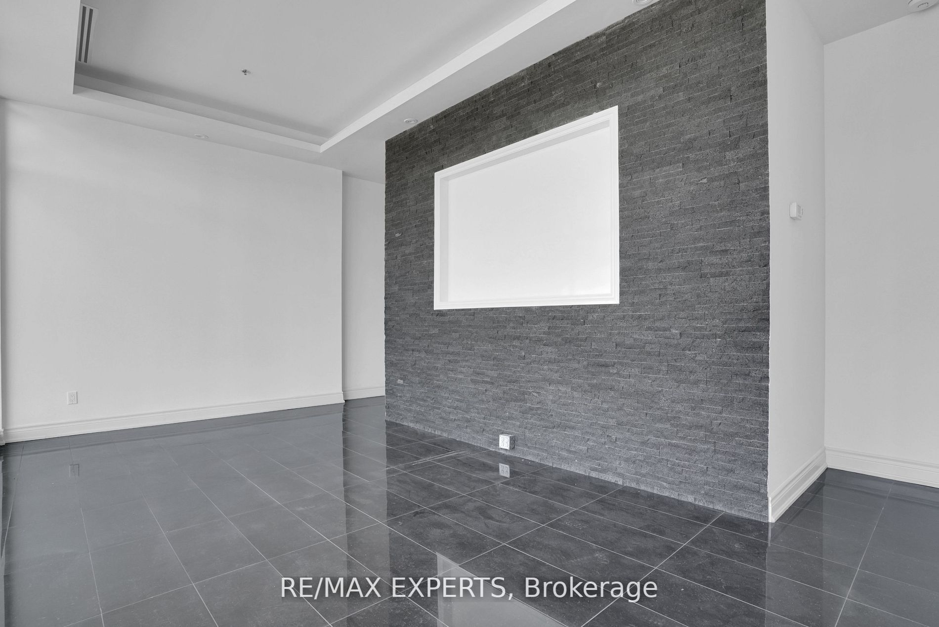10211 Keele St, #18