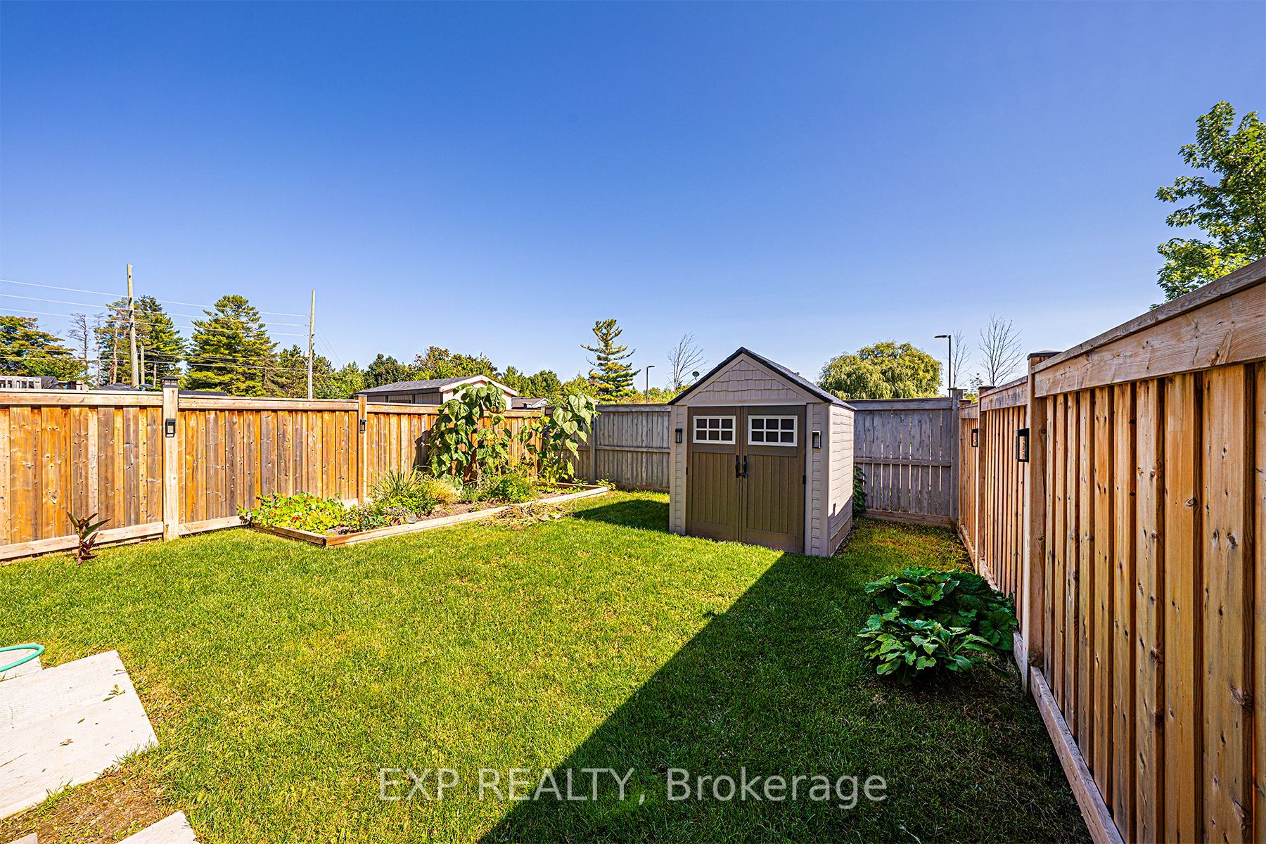 11 Turner Dr